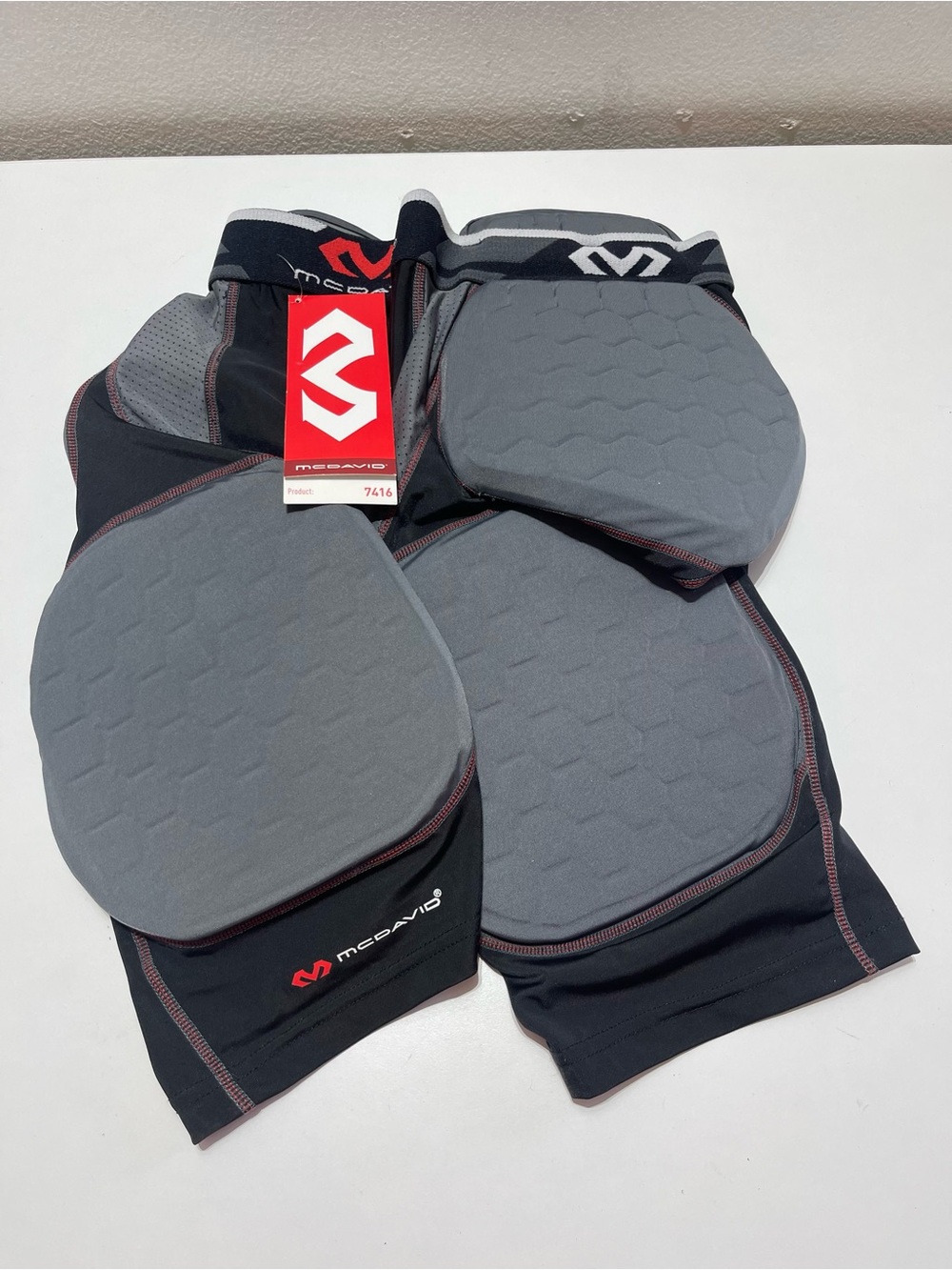 Mcdavid 7416 Rival Pro 5 Padded Girdle Men's LG waist 34-38'' Gray NWT Football